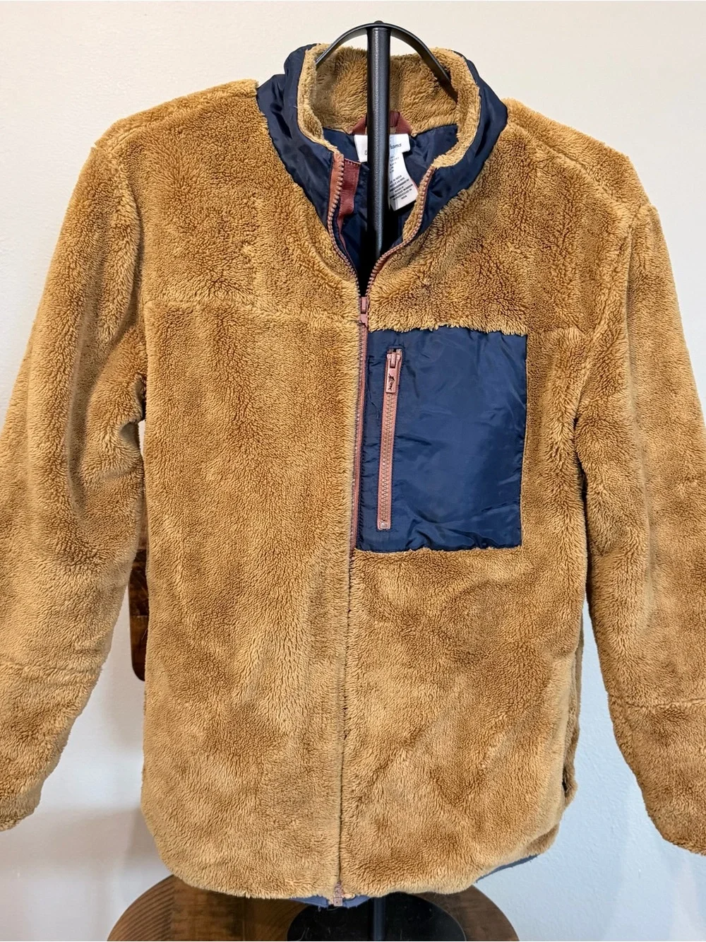 Tommy Bahama Boy’s Tan Sherpa Jacket with Navy Chest Pocket Size 16